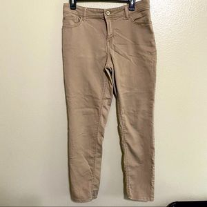 Skinny khaki jeans